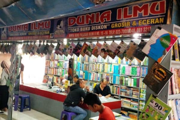Books Flowing in Lengkong: Tokobukumu Cilacap Welcomes You